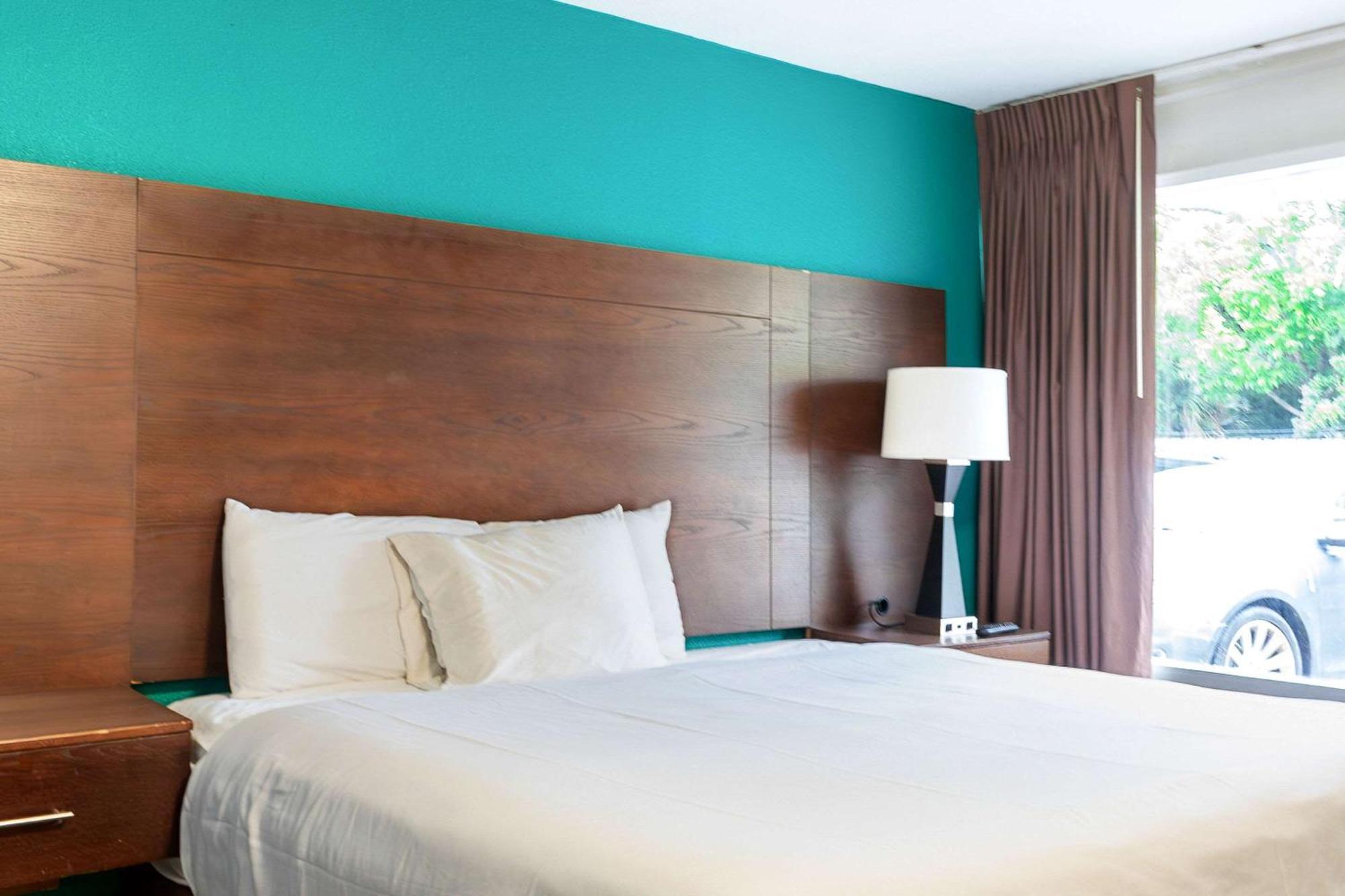 Rodeway Inn أوغستا المظهر الخارجي الصورة